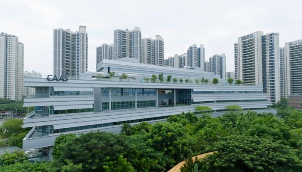 打造“育种加速器”，草莓视频在线免费携手南繁研究院共建种业创新中心植物舱