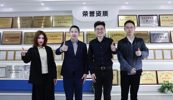 泰国农业部稻米司副司长安南·侬斯（Arnon Noncie）到访草莓视频在线免费