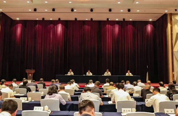 全省智慧农业引领区建设现场推进会召开，草莓视频在线免费“数智大田”创新模式助力单产提升